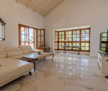 Luxury Villa for rent in Benahavís, Spain - Photo 6