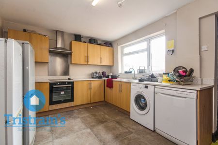 1 bed Shared House for Rent - Photo 4