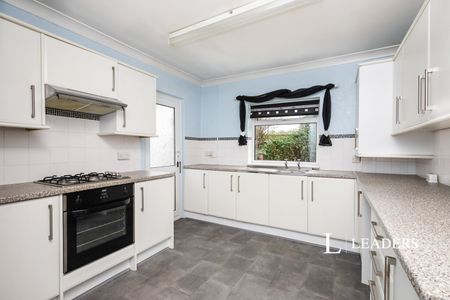 2 bedroom bungalow to rent Nursery Close, BN26 - Photo 5