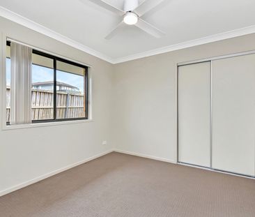2 Kite Street, Aberglasslyn NSW 2320 - House For Rent | Domain - Photo 5