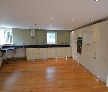 3 bedroom detached house to rent - Photo 6