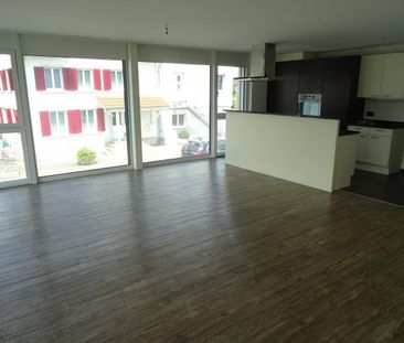 Moderne Wohnung mit Gartensitzplatz - Photo 4