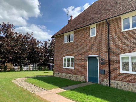4 bedroom terraced house to rent - Photo 3