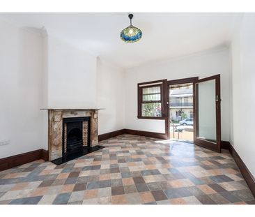 1/33 Palace St, Petersham NSW 2049 - House For Rent | Domain - Photo 5
