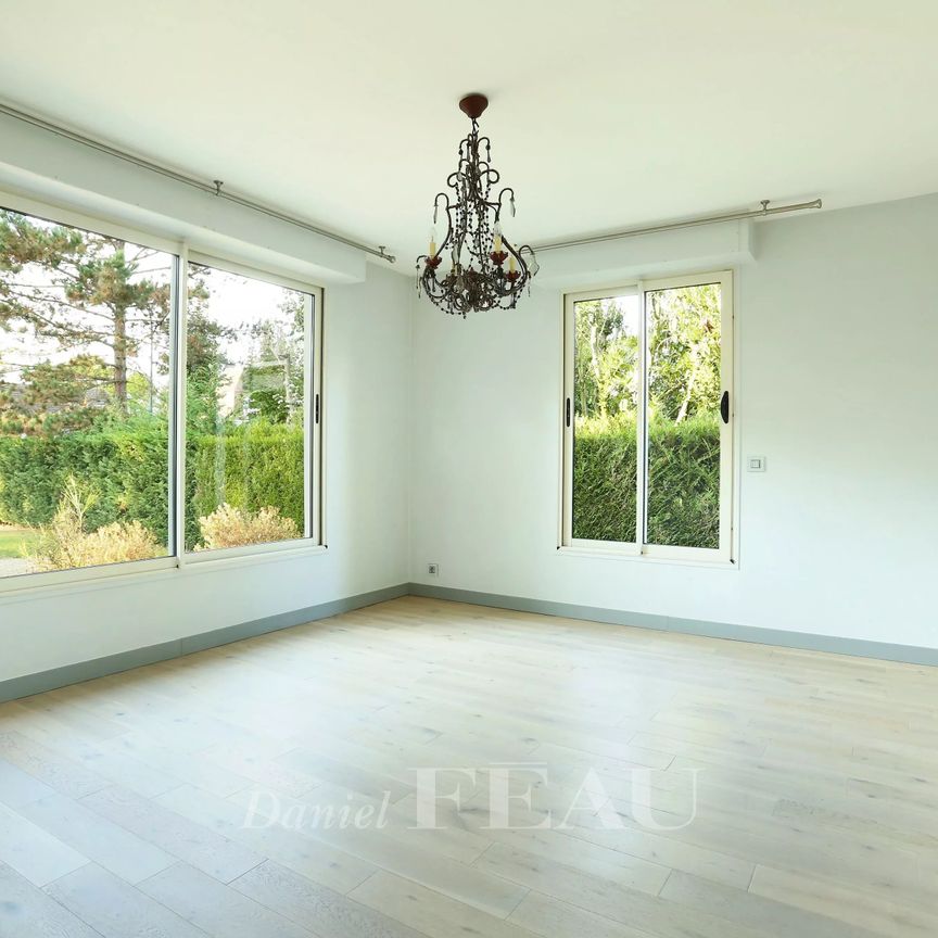 Location maison, Le Vésinet, 7 pièces, 211.98 m², ref 85447634 - Photo 1