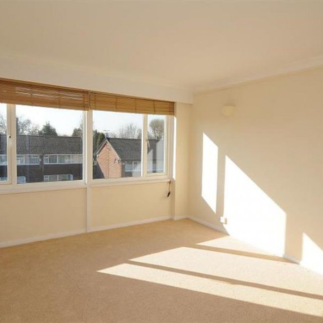 2 Bedroom Apartment To Let - Photo 1