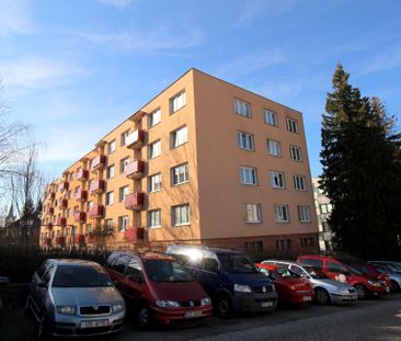 Pronájem bytu 2+1 58 m², Hluboká, Zlín - Photo 3
