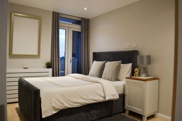 Room in a Shared Flat, Dovet Court, SW8 - Photo 1