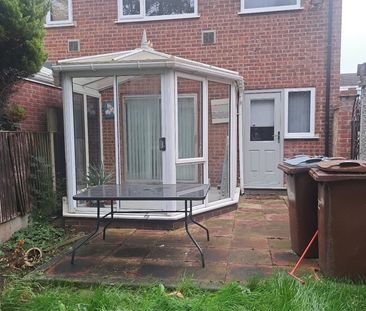 3 Bed Semi-Detached House, Tavern Avenue, NG8 - Photo 5