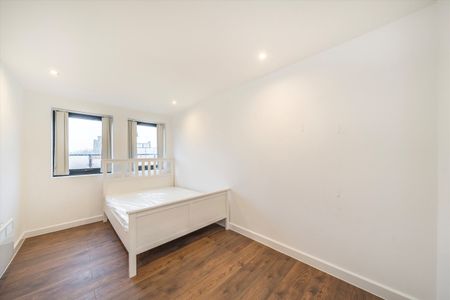 Balham High Road, Balham, SW12 - Photo 2