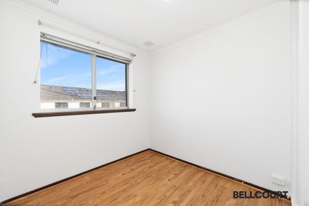 Light-Filled Living in Riverside Como - Photo 2