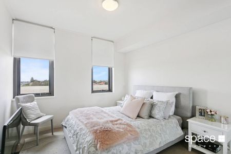 Unfurnished apartment in fantastic location - Photo 3
