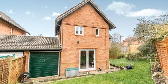 3 bedroom house to rent Rushton Court, Great Holm, Milton Keynes, Buckinghamshire, MK8 - Photo 3