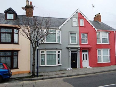 1 bedroom in a house share to rent - Photo 3