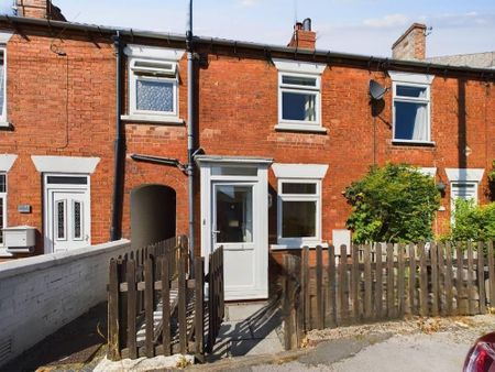 2 bedroom terraced house to rent - Photo 2