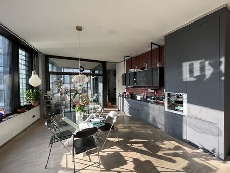 APPARTEMENT 21/2 PIÈCES À ZURICH - DISTRICT 4, MEUBLÉ, TEMPORAIRE - Photo 2