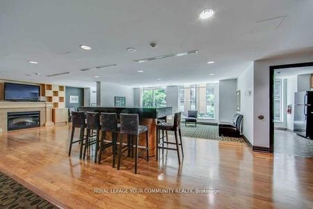 For Lease - 8 Scollard Street Unit# 407, Toronto, Ontario - Photo 5