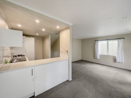 Welcome to 2/16 Black Rock Road, Newlands - Photo 3