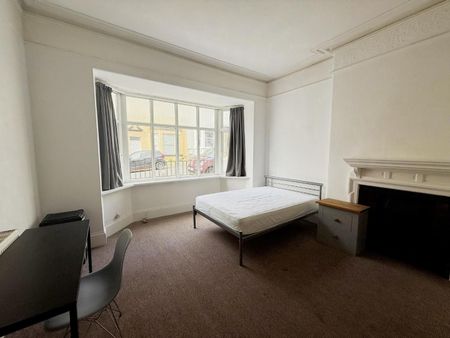 Addison Road, Plymouth - Photo 5