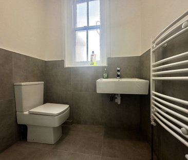 1 bedroom in a flat share to rent - Photo 6