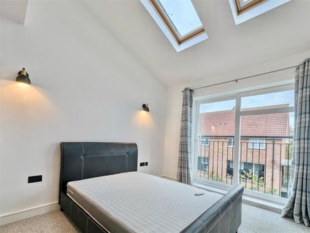 Leyburn House, Del Pyke, York - Photo 4