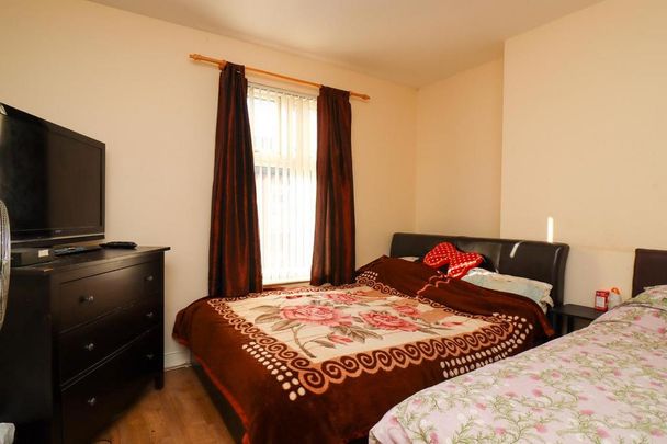 3 bedroom terraced house to rent - Photo 1