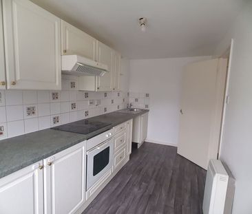 St Cecilias, Okement Drive, Wolverhampton - Photo 5