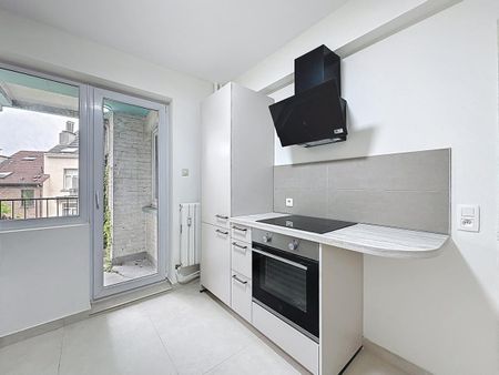 Square Ambiorix: Beautiful renovated 3-bedroom apartment - Foto 4