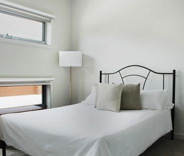 CLEAN UNIT IN GREAT LOCATION - Photo 2