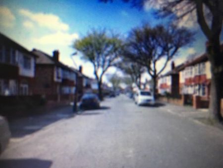 Room in a Shared House, Coleridge Road, M16 - Photo 3
