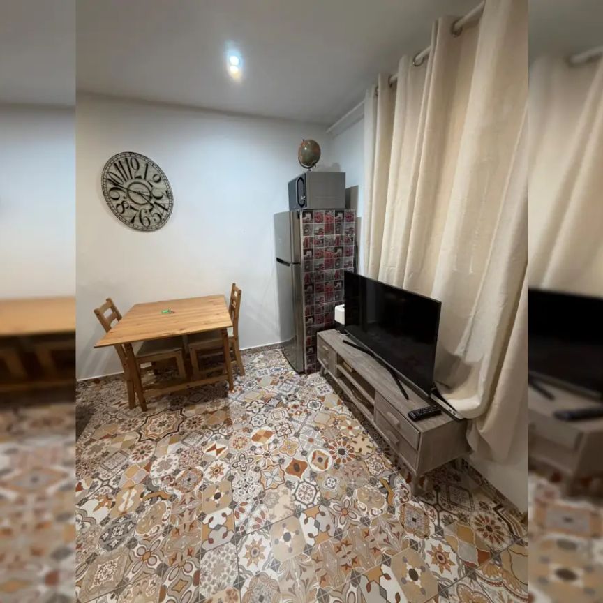 Max two people 1-bedroom apartment, Madrid - Foto 1