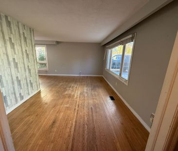 For Lease - 1380 Sarcee Street, Oshawa, Ontario - Photo 4