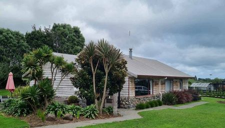 Ahu Ahu road retreat - Photo 2