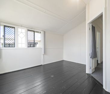 2/131 Woongarra Street, Bundaberg West, Qld 4670 - Photo 6