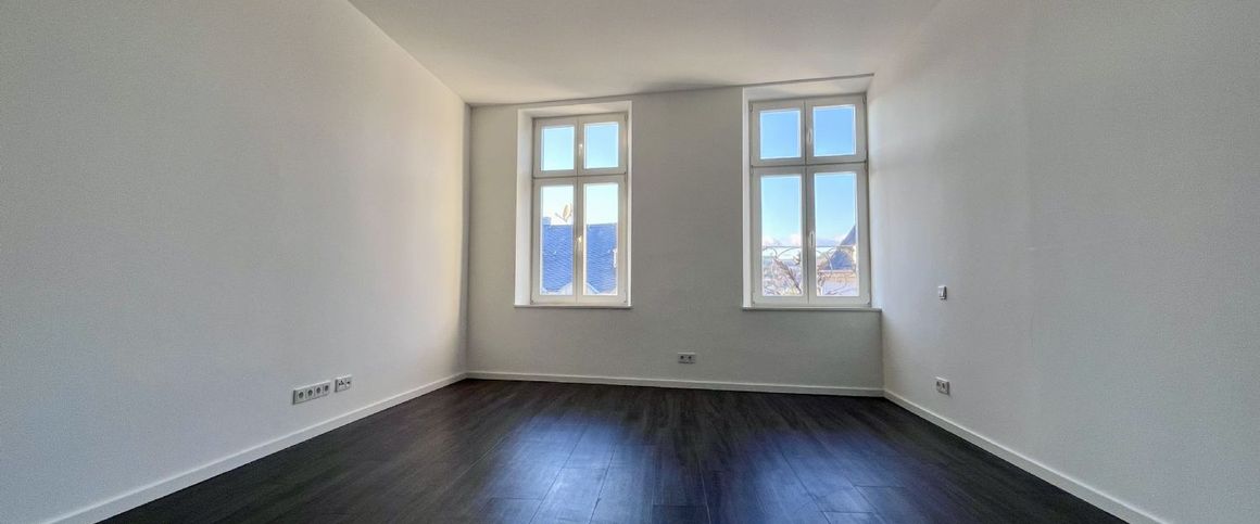 TR.-City: Kernsanierte 3 ZKB Altbau Maisonettwohnung, Komfortausstattung, Balkon mit Domblick! - Photo 1