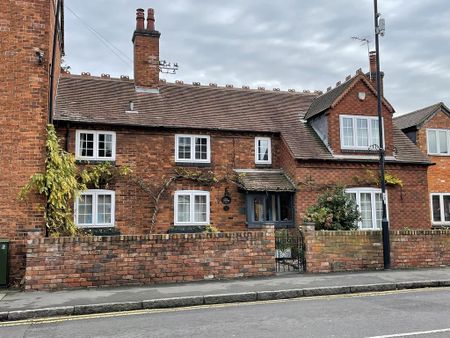 3 bedroom semi-detached house to rent - Photo 3