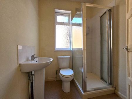1 Bed Flat For Rent - Photo 2