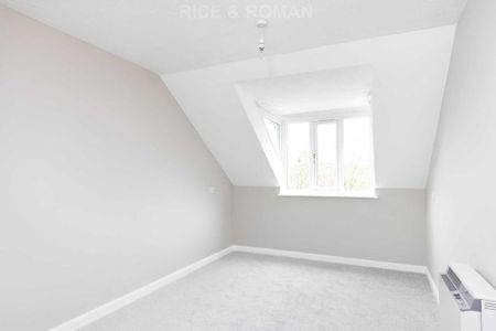 1 bedroom retirement property to rent - Photo 2