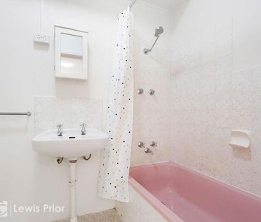 Affordable & Located in a Well Sought After Suburb - Photo 6