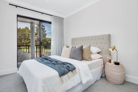 Stunning Spacious Coastal Home - Photo 3