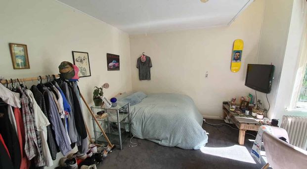 Exceptional 6-Bedroom Family Home in Aro Valley, Wellington - Photo 1