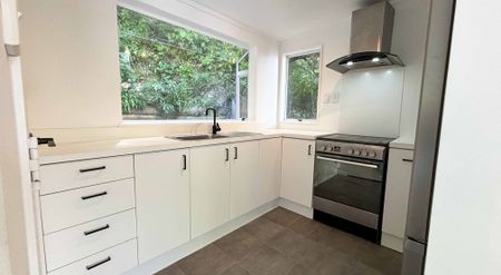 Khandallah, 3 bedrooms - Photo 5