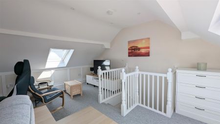 Tapton Bank, Crosspool, Sheffield - Photo 3