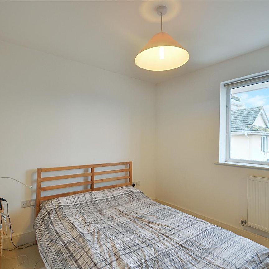 Sandridge Court, Flowers Avenue, Ruislip, HA4 - Photo 1