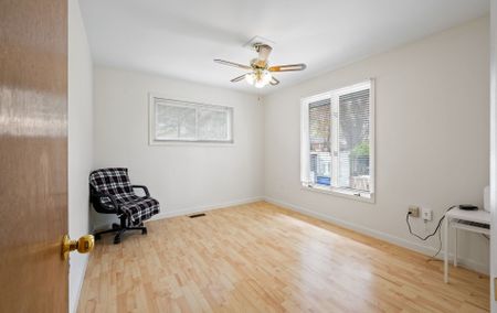 For Lease - 71 Grenadier Drive, Hamilton, Ontario - Photo 5