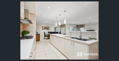 Charming 4x2 Hills Retreat — Tranquil Living at 16 Statham Street, Glen Forrest - Photo 5