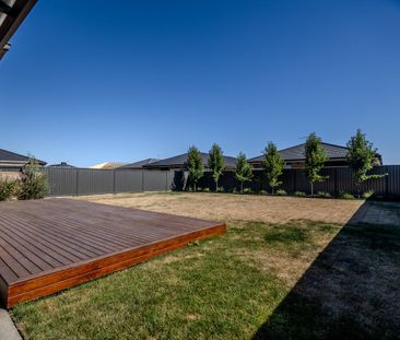 Beautiful 3 Bedroom House in Alfredton!! - Photo 3