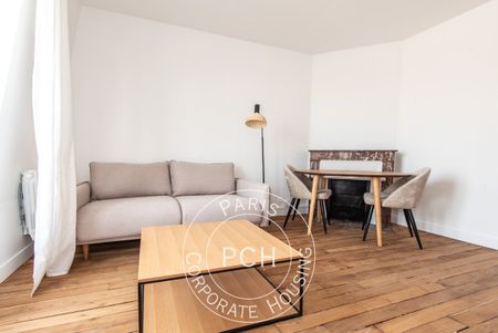 Rue Mathurin Régnier, - Photo 3