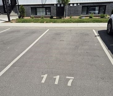 For Lease - 4263 Fourth Avenue Unit# 812, Niagara Falls, Ontario - Photo 1