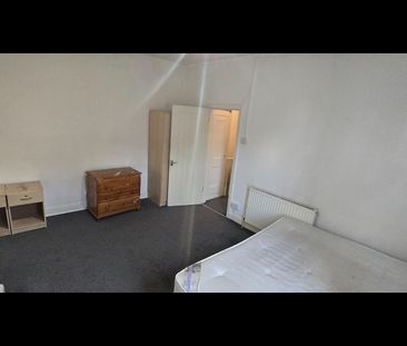 1 Bed Terraced House, Aviary Mount, LS12 - Photo 6